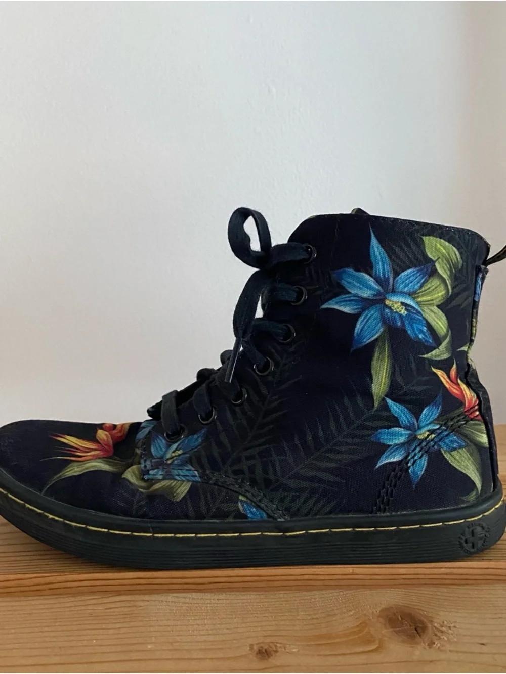 Dr. Martens Doc Martens Hackney Tropical Floral High Top Canvas Boots 6